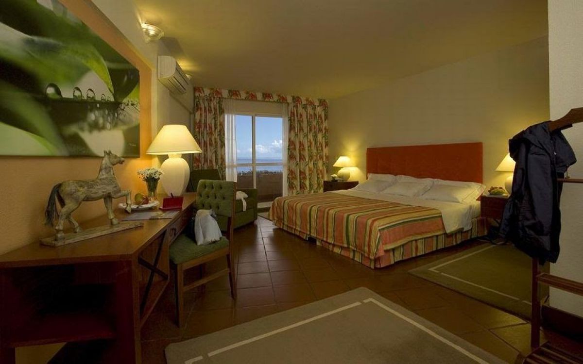 imagini hotel PESTANA BAY